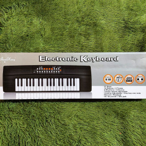 Детский синтезатор SK 3733 (37 клавиш)